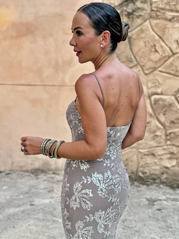 Vestido Flor Lentejuela Taupe