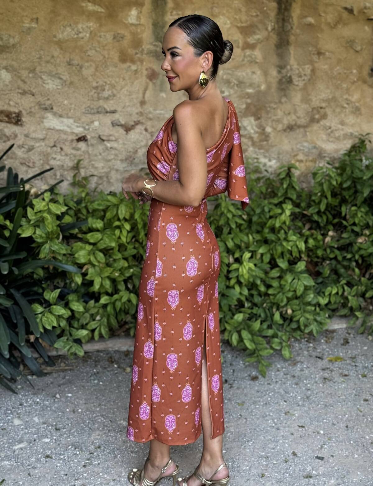 Vestido Lazada Hombro Asimétrico Estampado Teja - Imagen 7