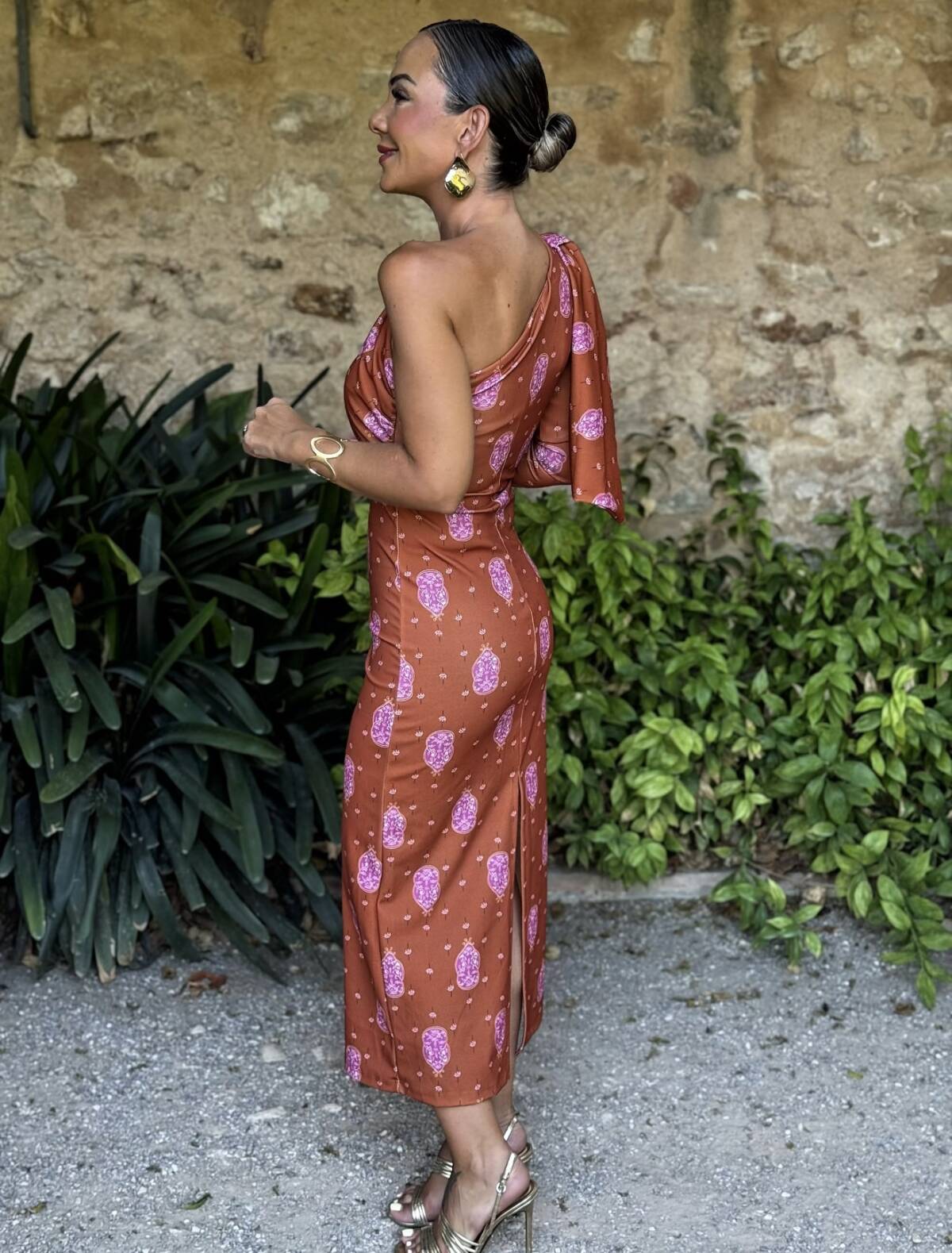 Vestido Lazada Hombro Asimétrico Estampado Teja - Imagen 9