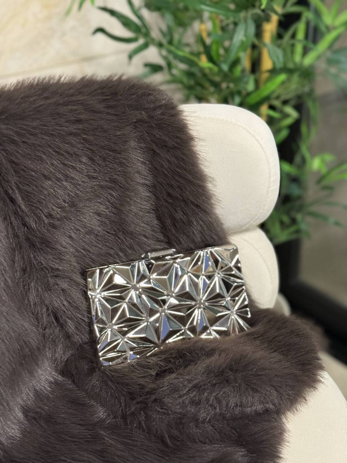 Cartera Rígida Fiesta Plateada Triangulos - Imagen 2