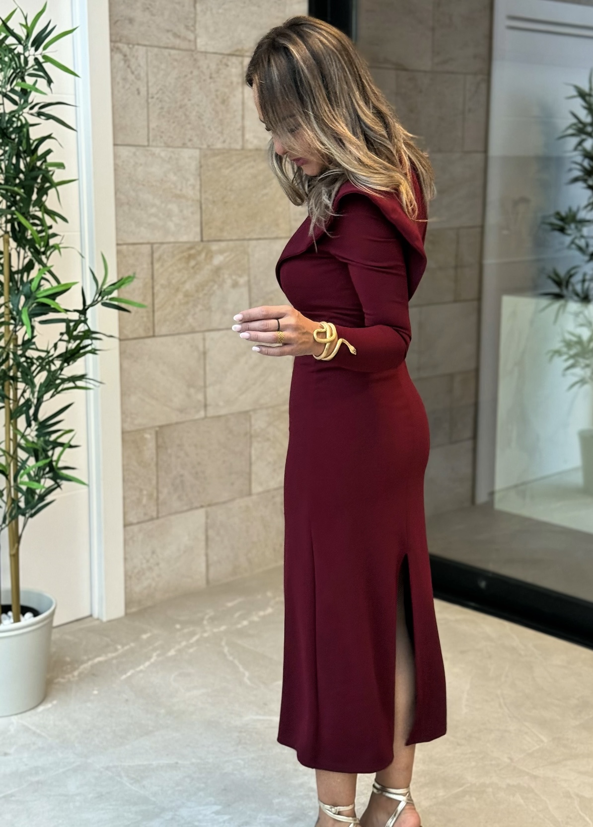 Screenshot Vestido Solapas Vino - Imagen 8