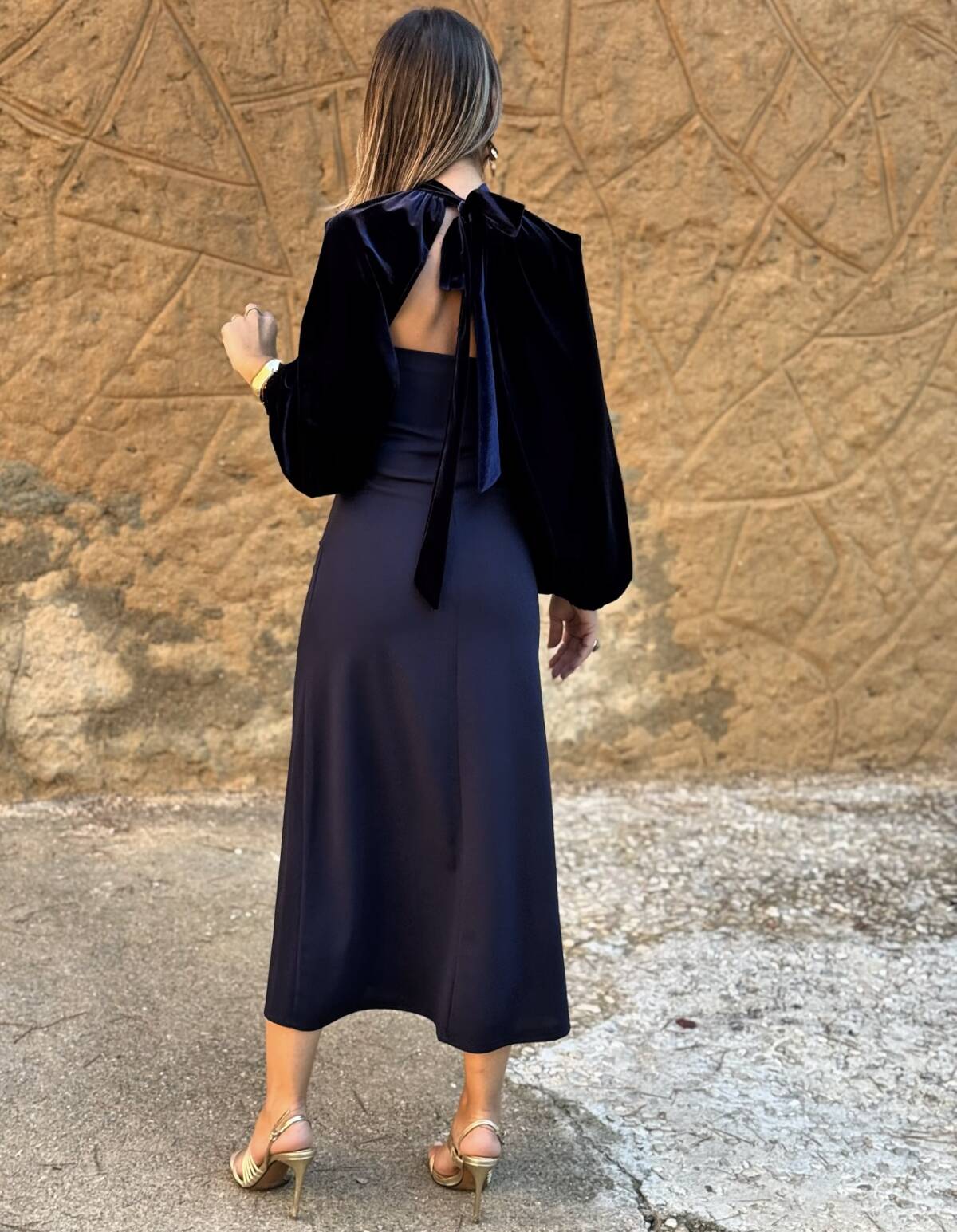 Vestido Palabra de Honor Capa Terciopelo Marino - Imagen 4