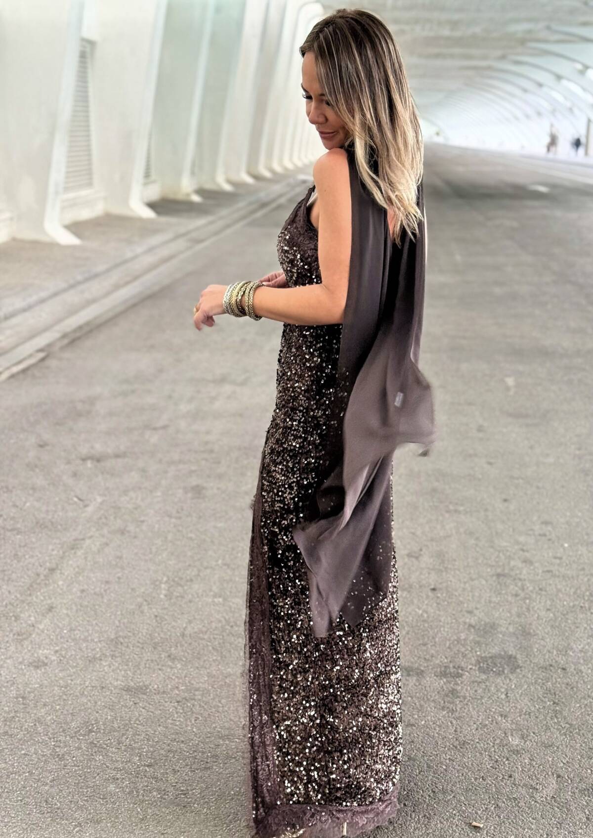 Vestido Lentejuela Encaje Marrón - Imagen 7