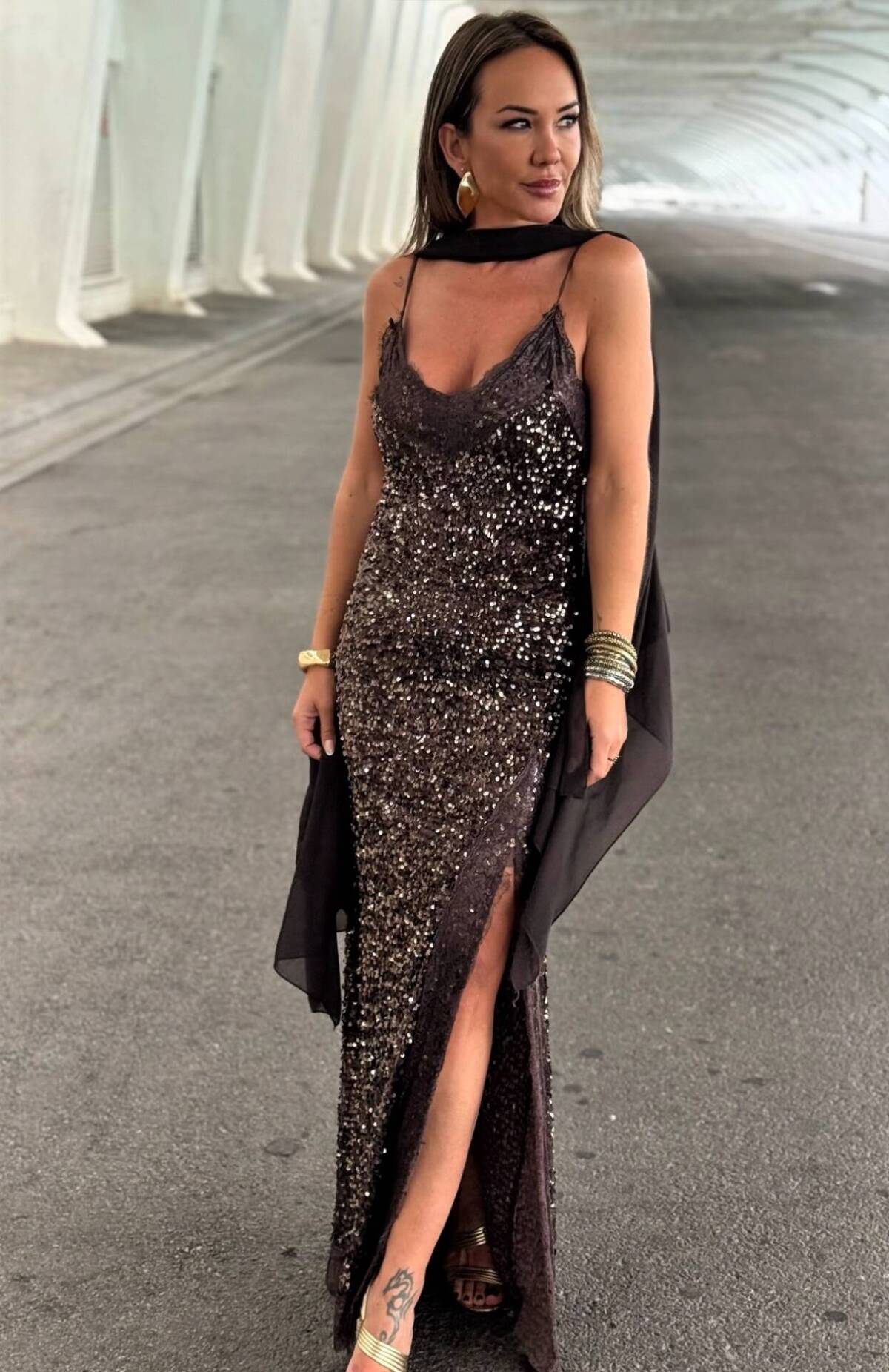 Vestido Lentejuela Encaje Marrón - Imagen 5