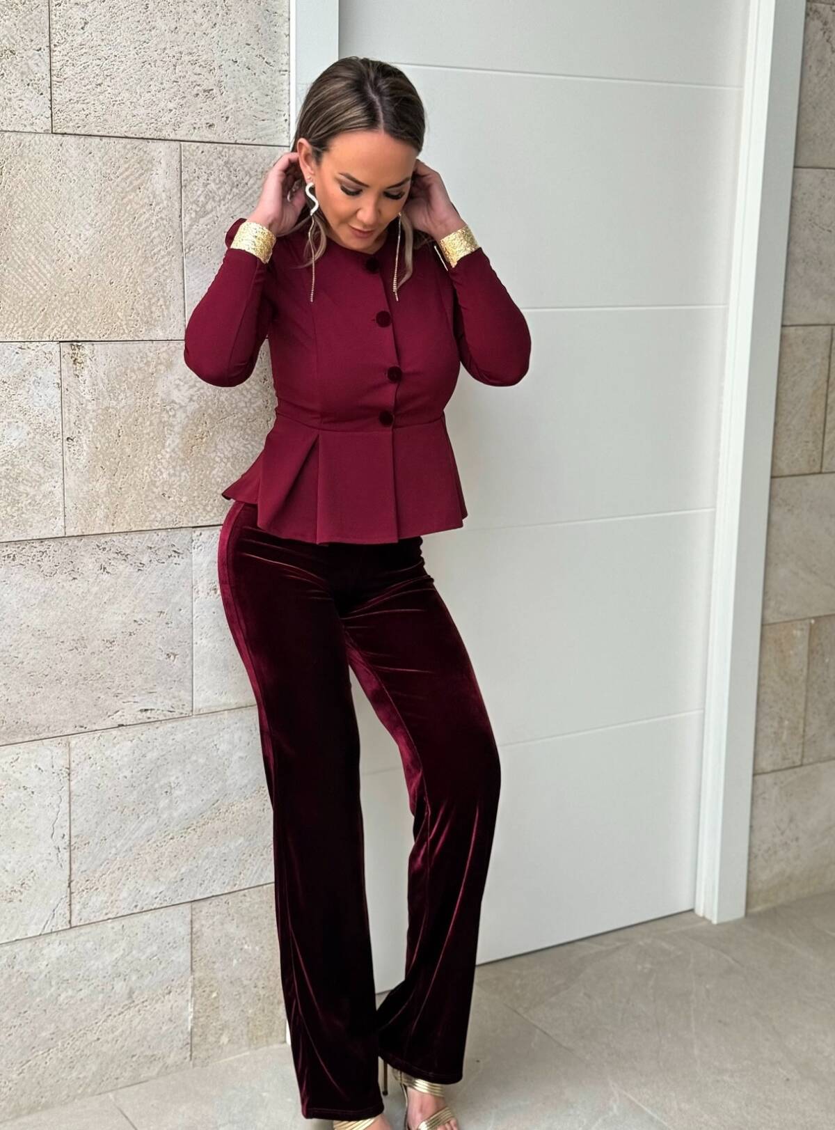 Conjunto Victoria Vino - Imagen 2