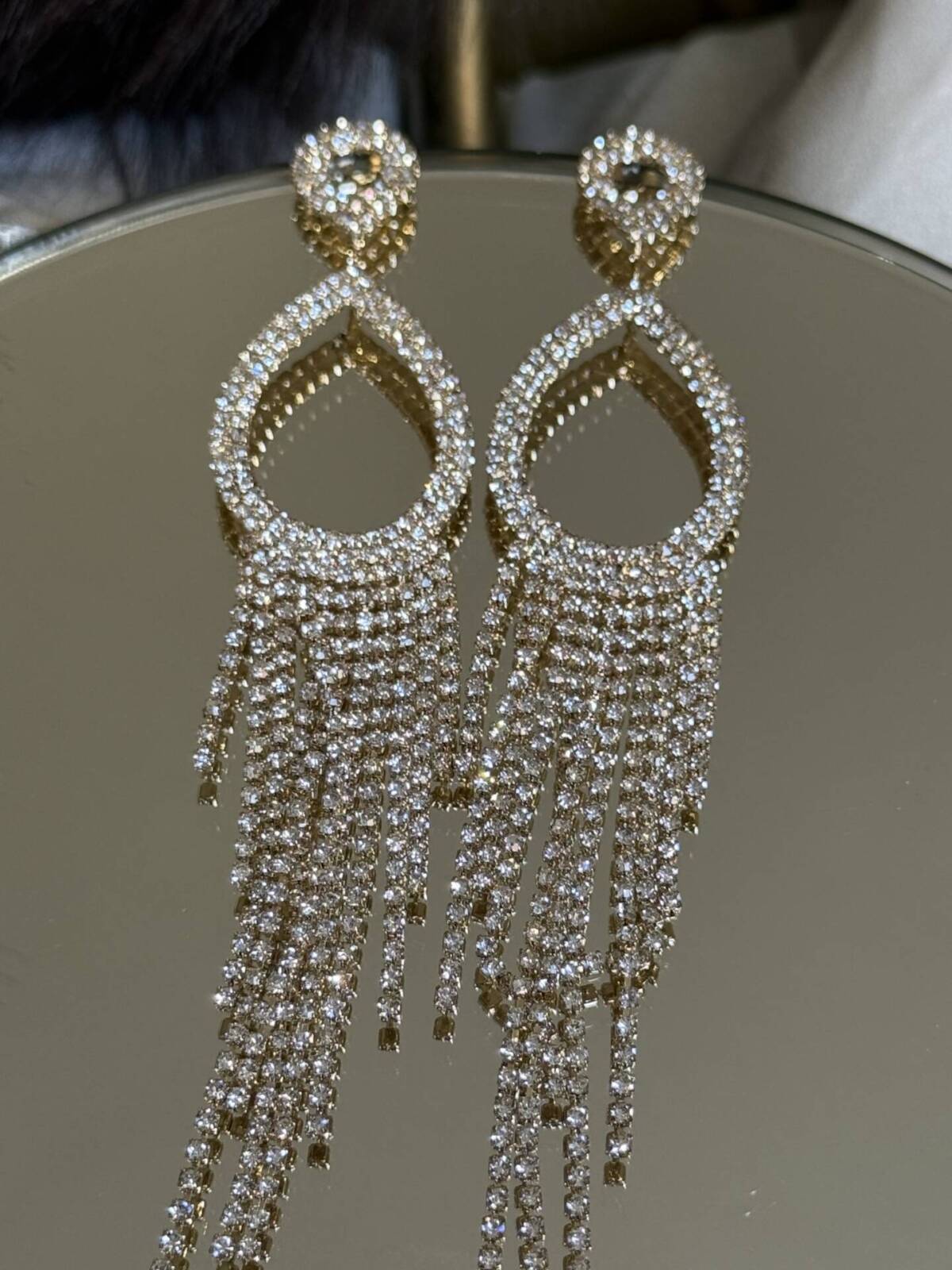 Pendientes Ovalo Tiras Strass Dorados - Imagen 2