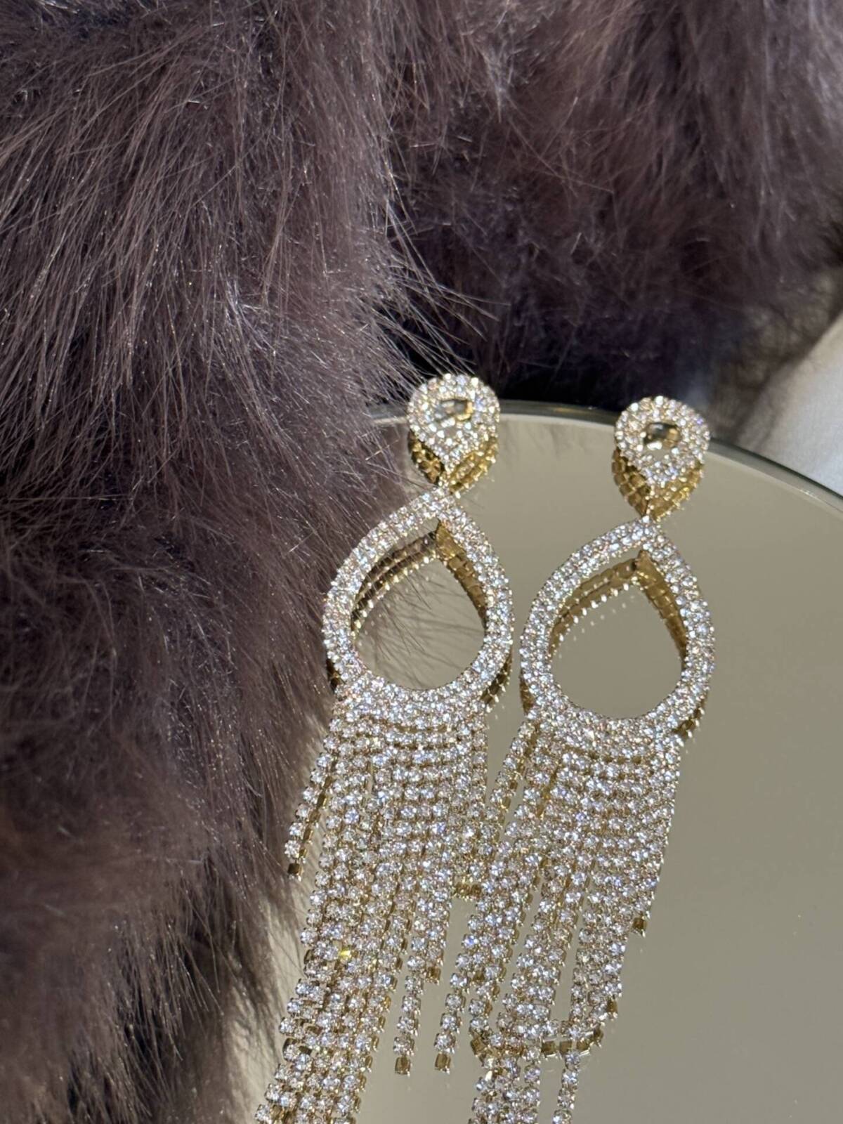 Pendientes Ovalo Tiras Strass Dorados - Imagen 3