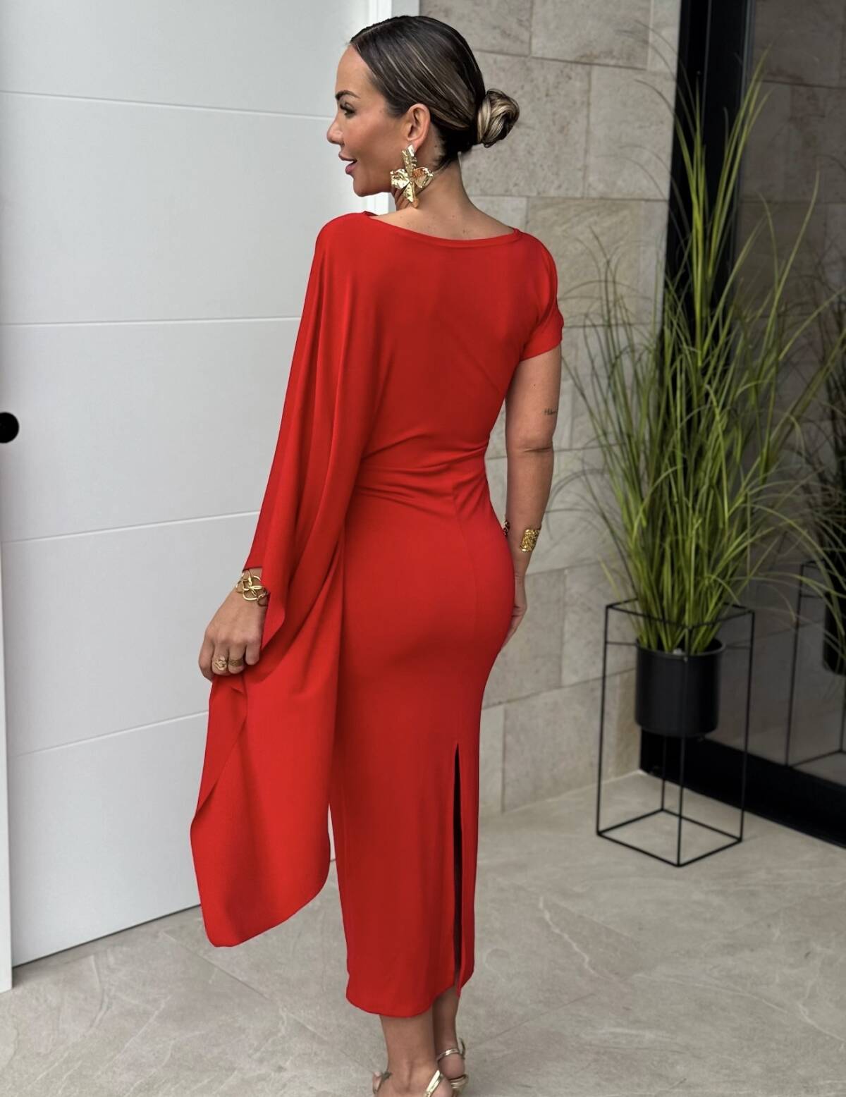 Vestido Manga Capa Rojo - Imagen 4