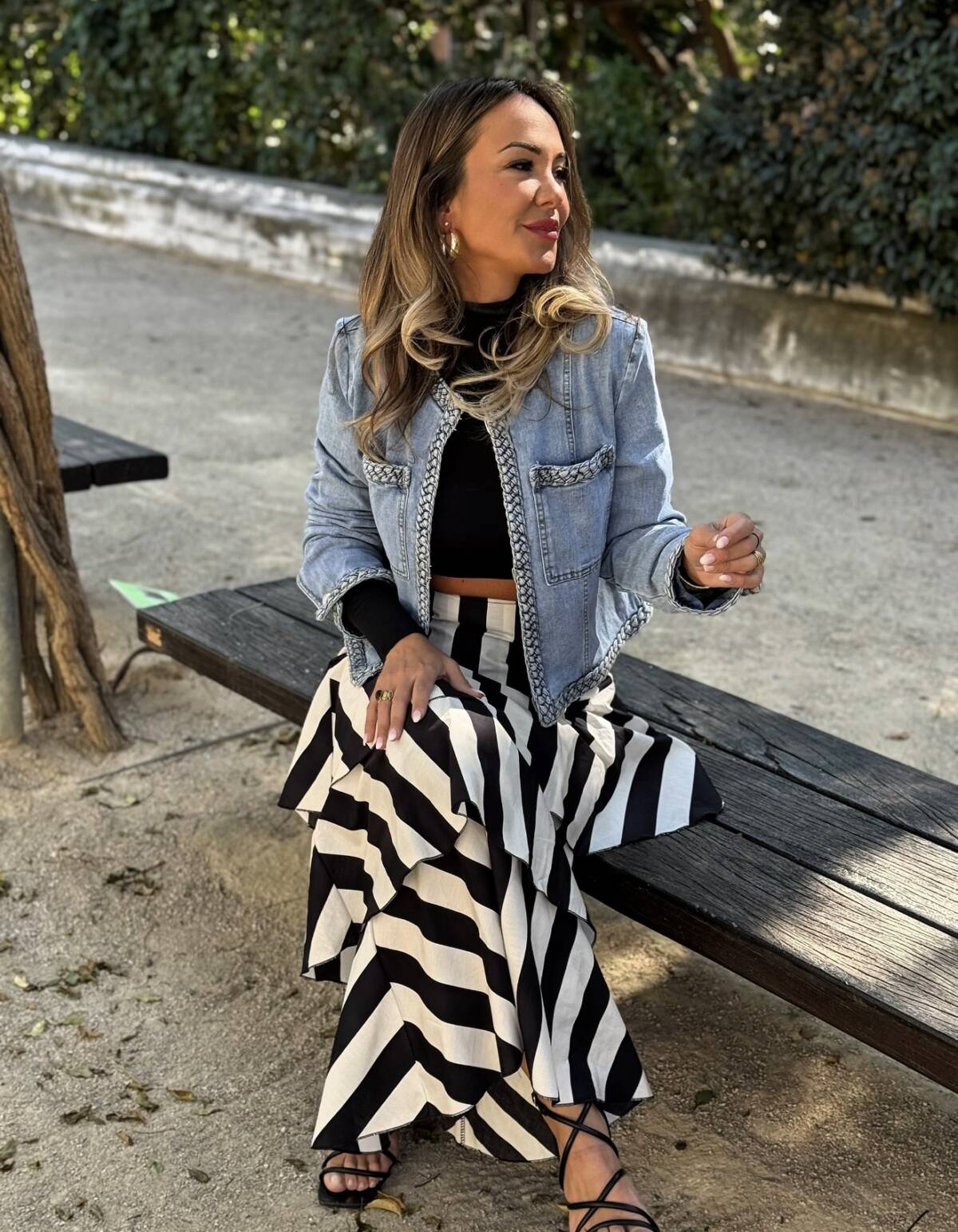 Falda Larga Rayas Volantes - Imagen 3