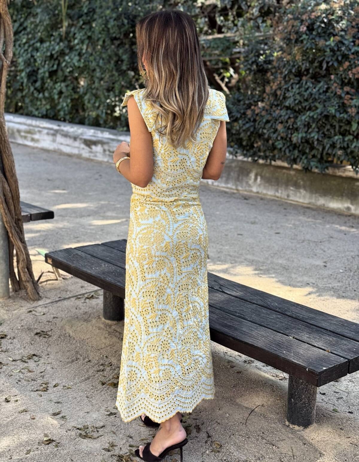 Conjunto Solapas Calado Amarillo - Imagen 2