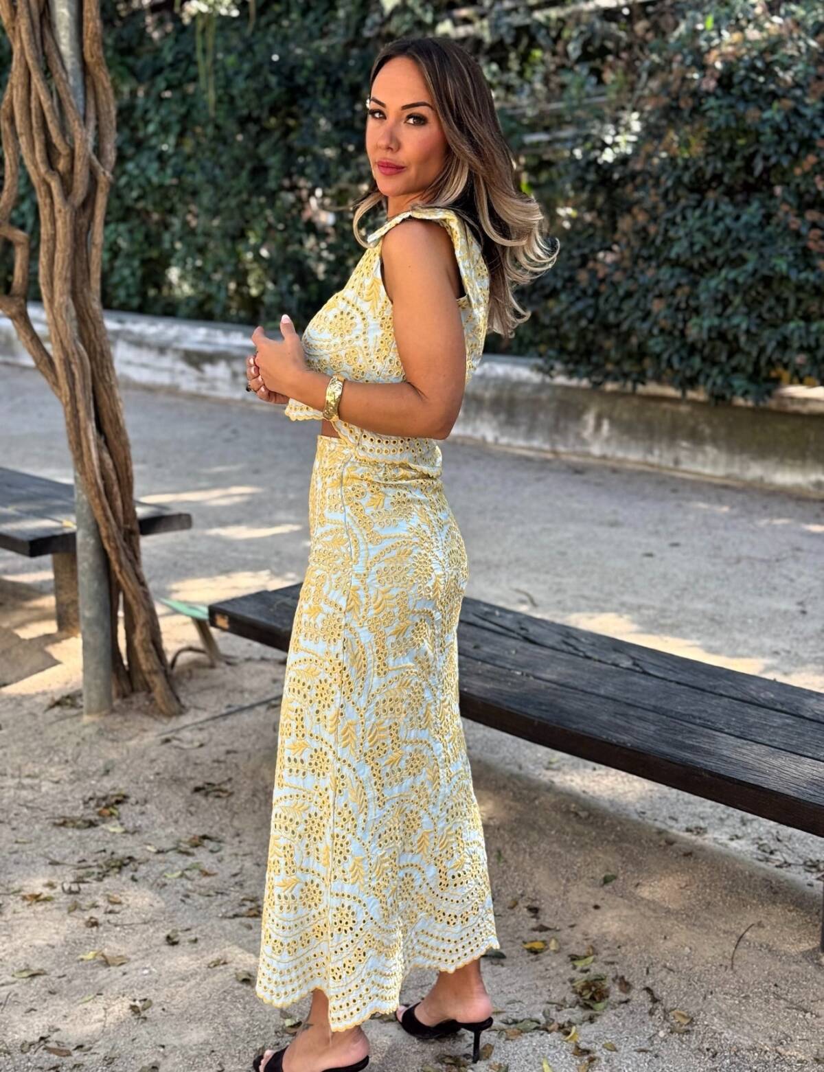 Conjunto Solapas Calado Amarillo - Imagen 5