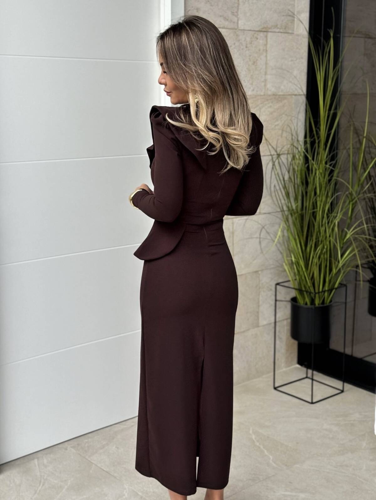 Vestido Volante Marrón - Imagen 3