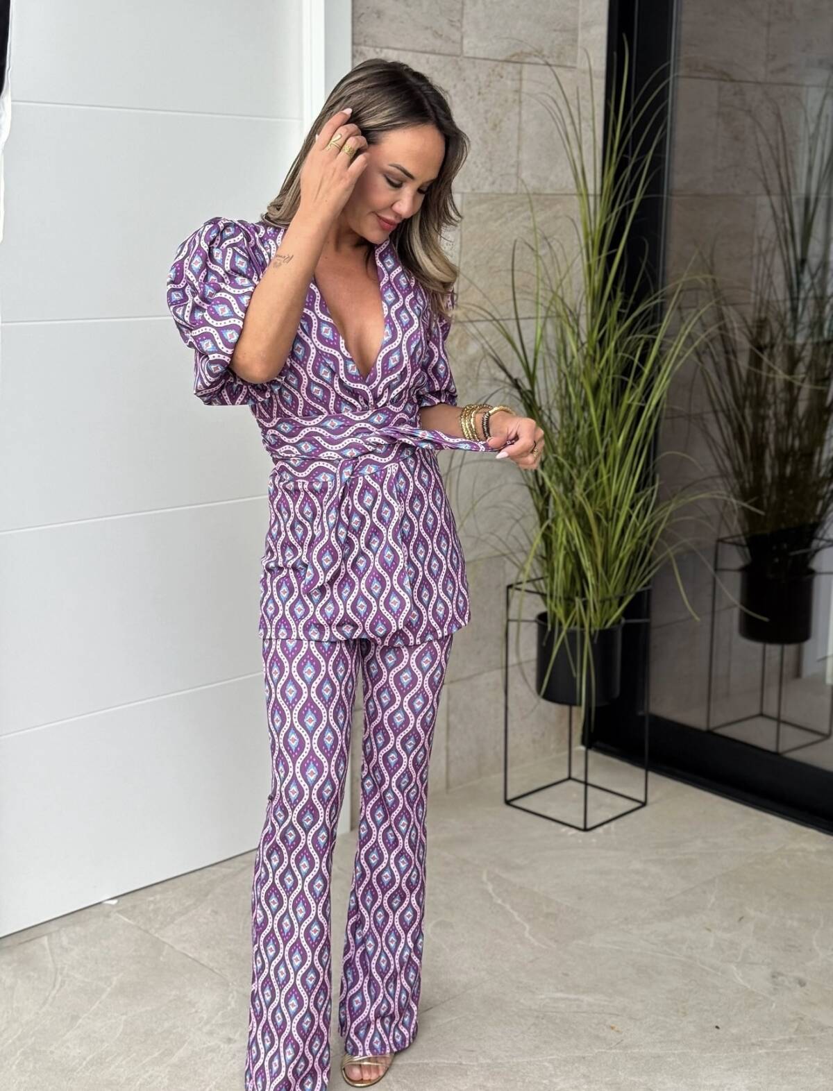 Conjunto Fajín Estampado Manga Corta Morado - Imagen 5