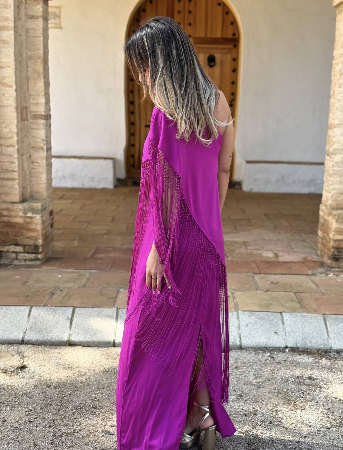 Vestido Mantón Buganvilla - Imagen 3