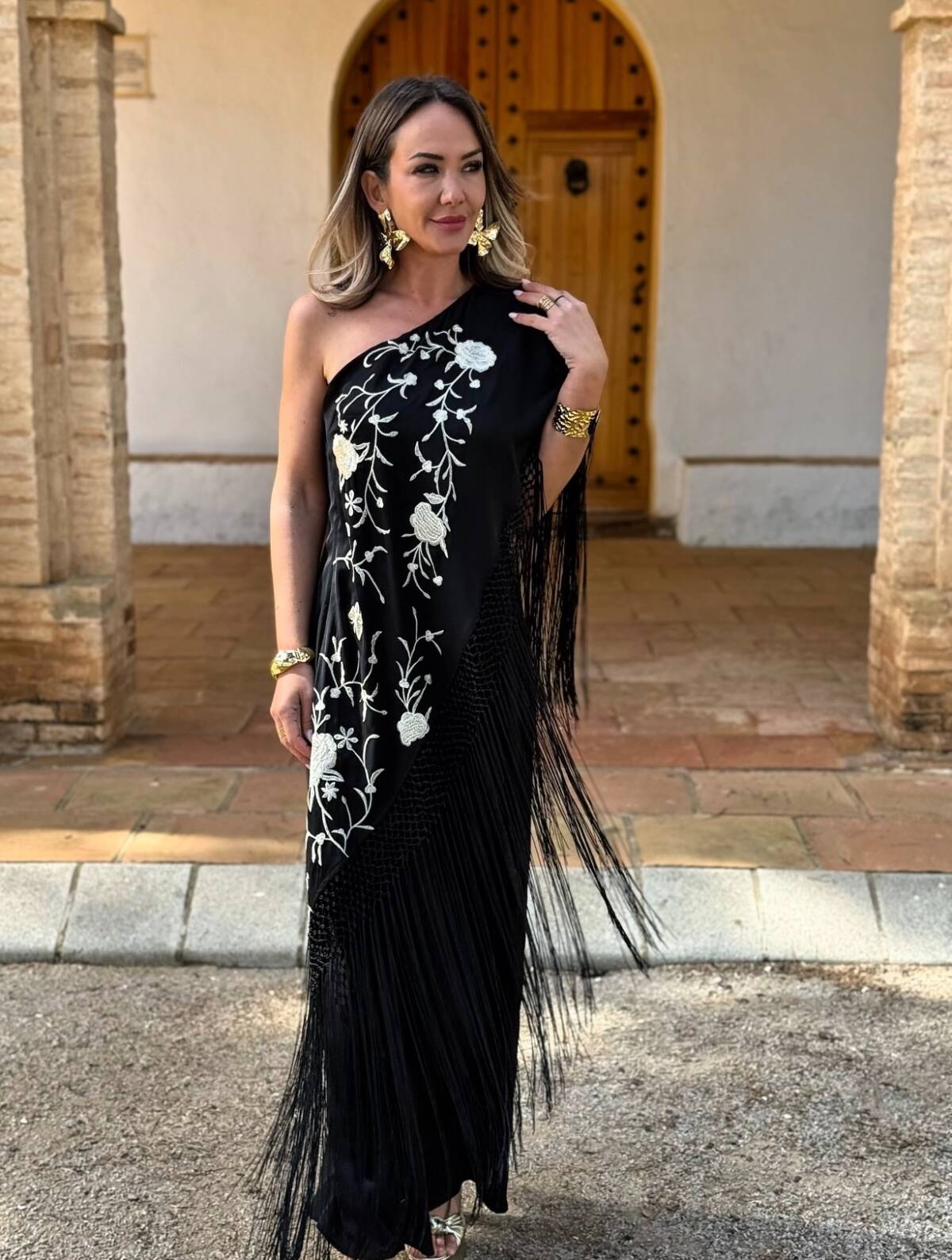 Vestido Mantón Negro - Imagen 3