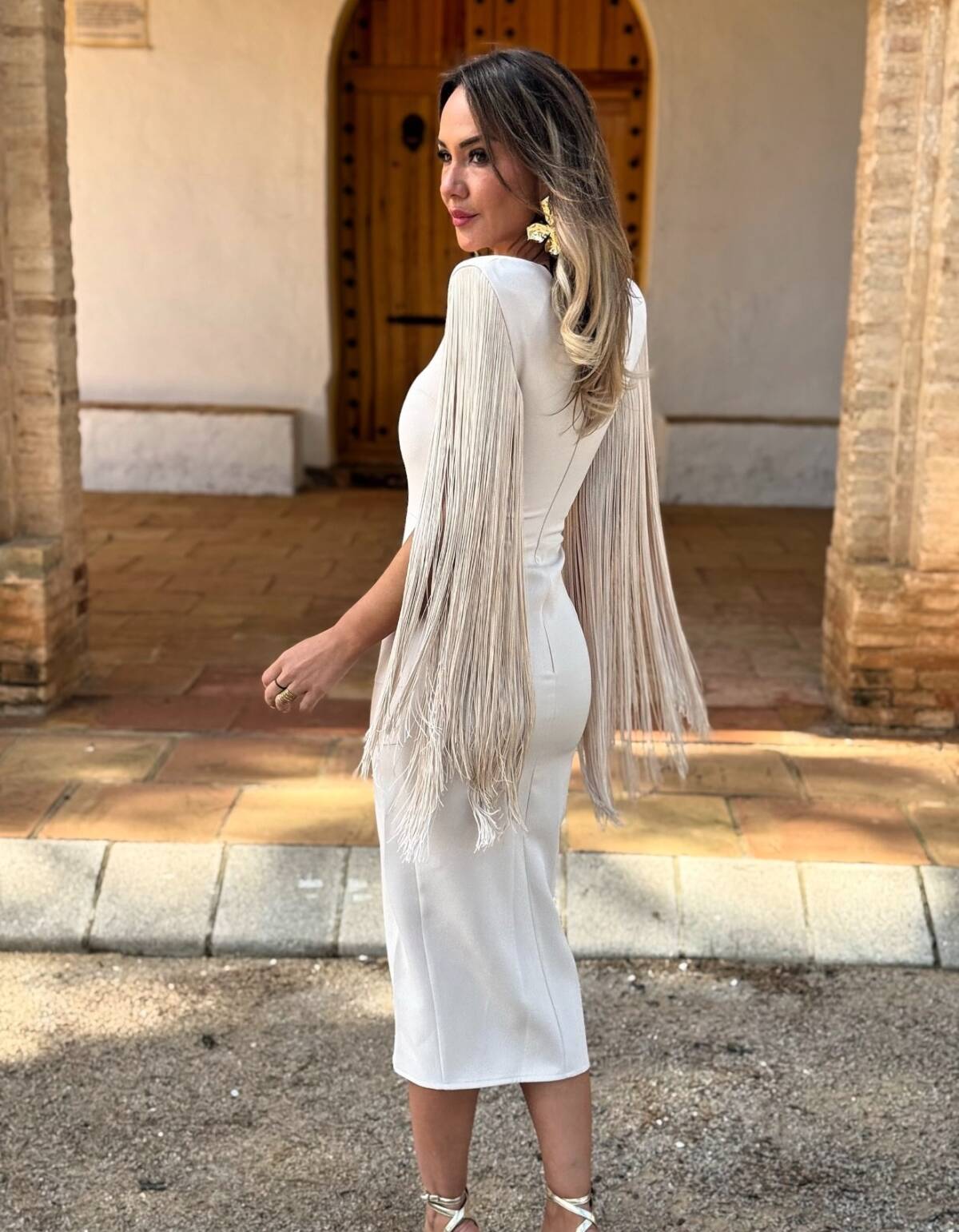 Vestido Flecos Largos Beige - Imagen 8