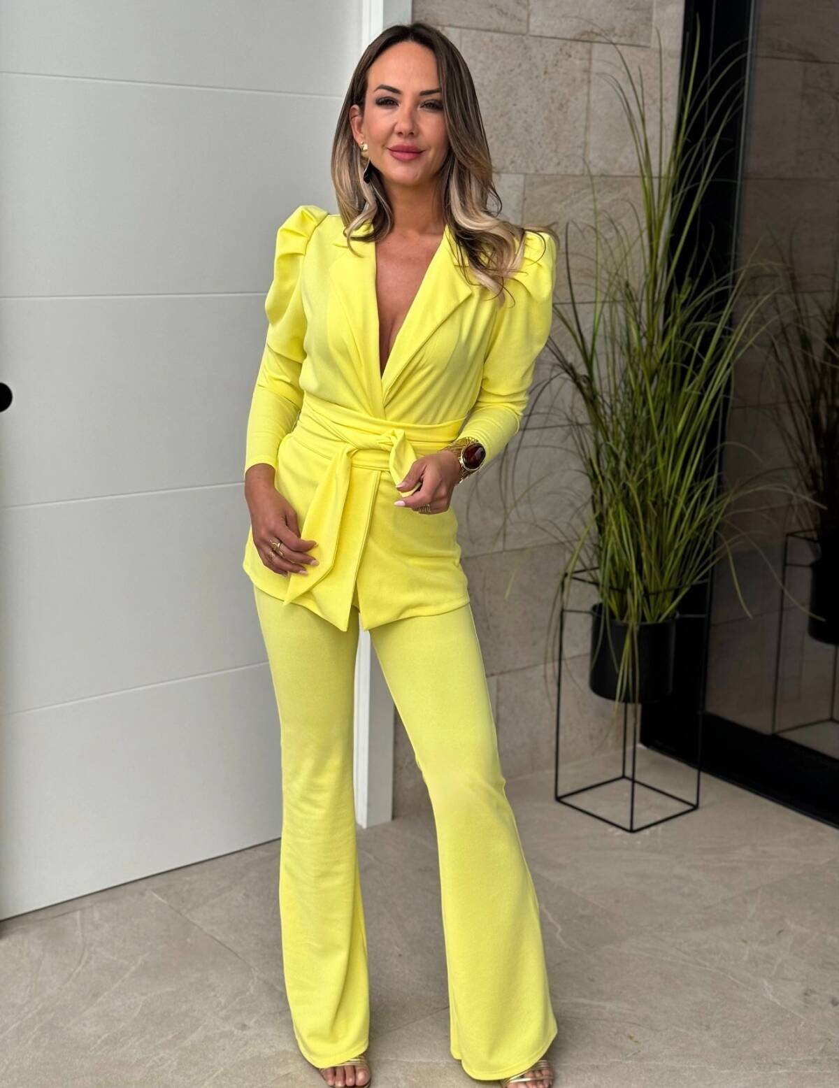 Conjunto Fajín Amarillo - Imagen 4