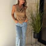 Jeans Flare Tiro Alto Bordados
